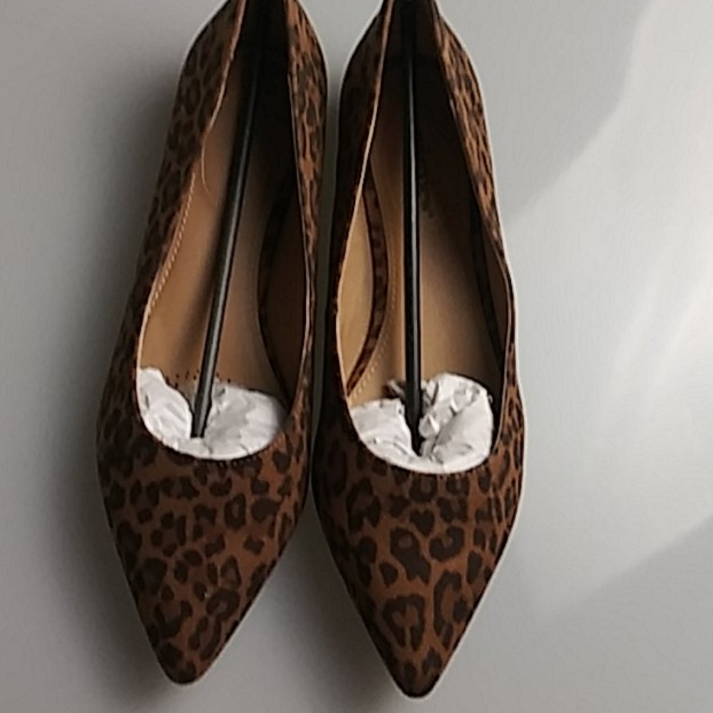 Comfortview Olive Leopard Print flats